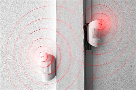 Motion Detectors vs. Window Sensors - What's the Difference?