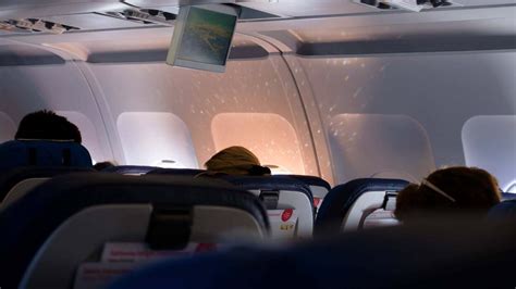 What's the Safest Seat on an Airplane? | Lifehacker