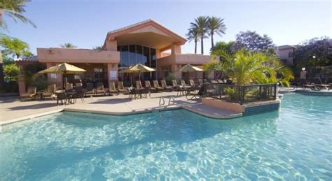 Hilton Vacation Club Scottsdale Villa Mirage - SixSuitcaseTravel