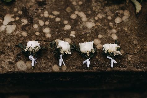 Shallow Focus Photography of Gray Asphalt Floor · Free Stock Photo