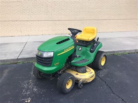 John Deere L100 - Lawn & Garden Tractors - John Deere MachineFinder