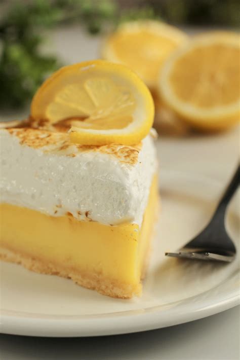 Lemon Pie | Delicious pies, Lemon pie recipe, Easy pie recipes