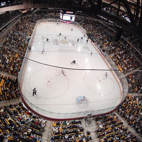 AMSOIL Arena | UMD Hockey & Concert Venue