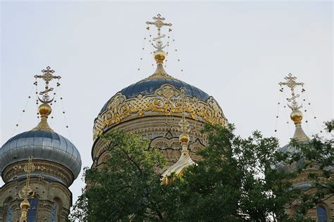 Main churches and cathedrals St. Petersburg * All PYRENEES · France ...