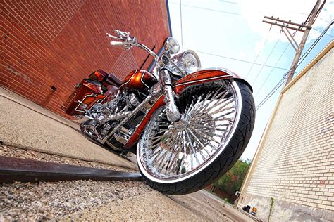 Robert Trevino's 2006 Harley Road King