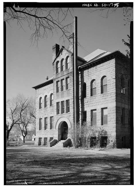 15. EXTERIOR, VIEW FROM NORTHEAST, EAST SIDE - Union County Courthouse, Courthouse Square, Elk ...