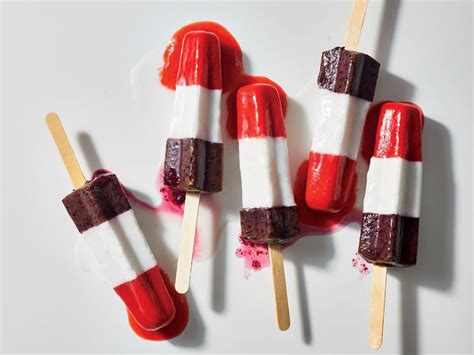 Whole-Fruit Rocket Pops Recipe | Recipe | Popsicle recipes, Colorful desserts, Frozen desserts