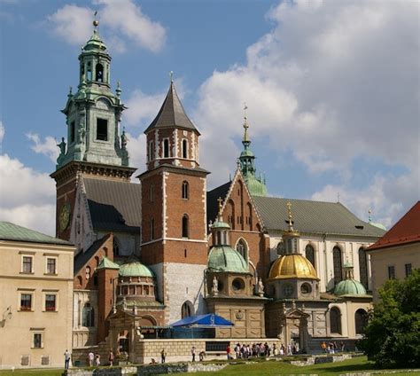 Wawel Cathedral – 4 Secrets Hidden Inside to Discover