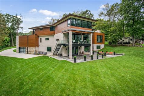 $2,599,900 Marvelous Contemporary Home in Michigan is One of A Kind