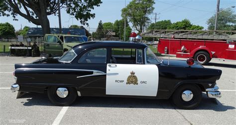 RCMP 956 Ford Custom | Police cars, Ford police, Old police cars