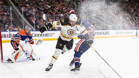 Bruins sign Pastrnak to 8-year, $90M deal