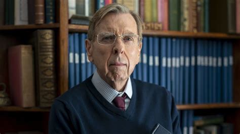 Timothy Spall: Harry Potter actor plays murdered author - BBC News