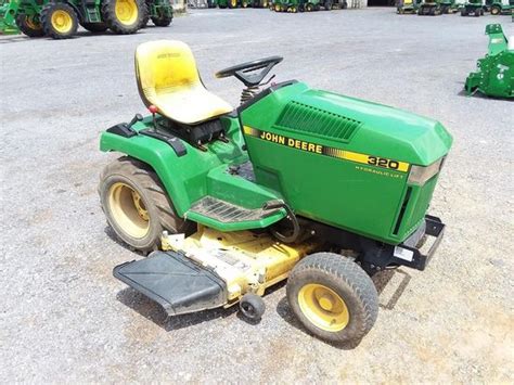 John Deere 320: Specs, Engine, Transmission, Dimensions