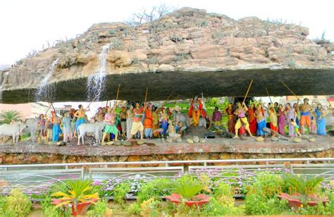 Govardhan Hill, Mathura | Parikrama, Story, Photos, Timings