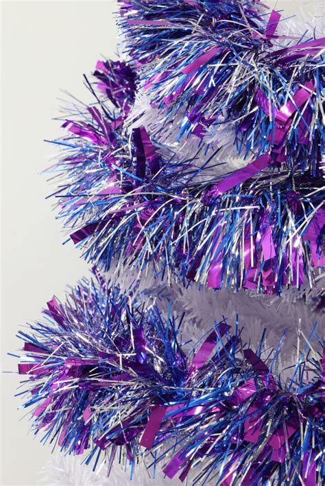 Christmas Concepts® 4 Metre Chunky/Fine Christmas Tinsel - Christmas Decoration Tinsel (Purple ...