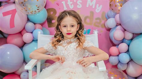 Nastya and her Birthday Party 7 years old - YouTube