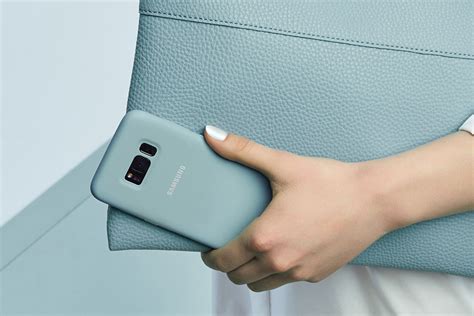 Our Favorite Samsung Galaxy S8 Accessories & Where to Buy Them