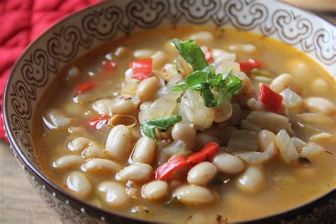 Spicy White Bean Soup - Glow Kitchen