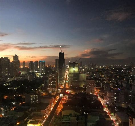 Taft Avenue, Manila, Dusk : r/PhilippinesPics