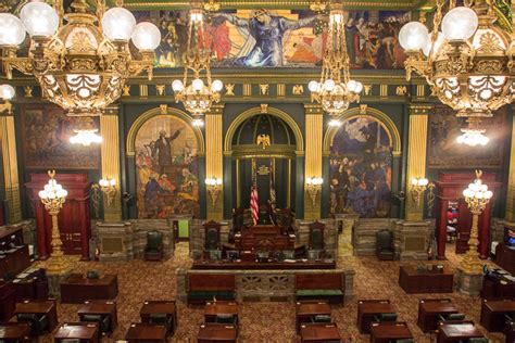 Pennsylvania State Capitol: Floor to Dome Opulence