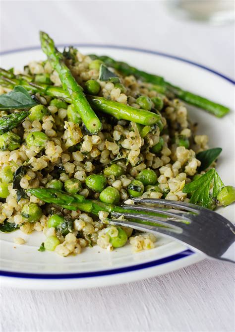 Springtime Vegan Buckwheat Risotto - Sprinkle of Green