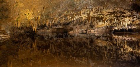 Stalactites Hang Above Reflection Pool a.k.a. Dream Lake, in Luray ...