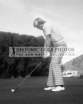 Johnny Miller, 1974 SWING SEQUENCE - Historic Golf Photos