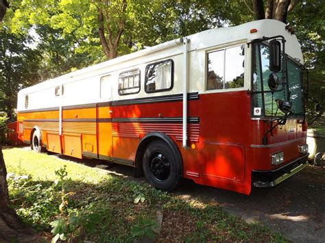 39 foot Thomas Bus Conversion to RV | Home Design, Garden & Architecture Blog Magazine