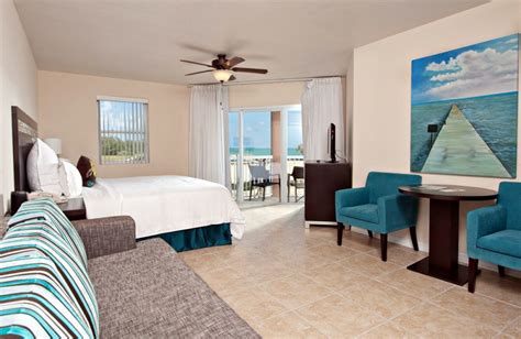 Holiday Inn Resort Grand Cayman Hotel (Grand Cayman, Cayman Islands) - Resort Reviews ...