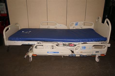 Hill-Rom VersaCare P3200 Electric Adjustable Hospital Bed w/ Scale ...