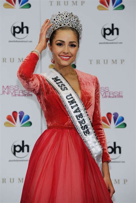 OLIVIA CULPO as Miss Universe at the 2012 Miss Universe Pageant in Las ...