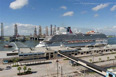 22 IDEAL Hotels Near Galveston Cruise Port With Shuttle