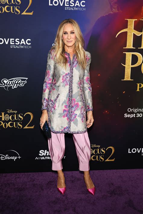 Sarah Jessica Parker Channeled Carrie Bradshaw at the Hocus Pocus 2 Premiere | Vogue