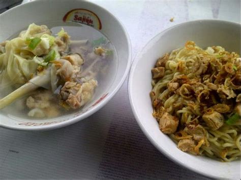 MIE AYAM BANGKA 88, Jakarta - Restaurant Reviews & Photos - Tripadvisor