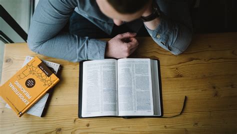 Study the NIV Better in 3 Ways - Olive Tree Blog