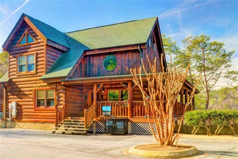 Almost Heaven Cabin in Sevierville w/ 4 BR (Sleeps10)