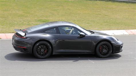 New Porsche 911 Safari spied testing - Automotive Daily