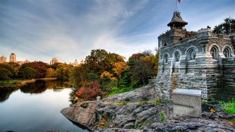 50 Best New York Attractions and NYC Landmarks Locals Love