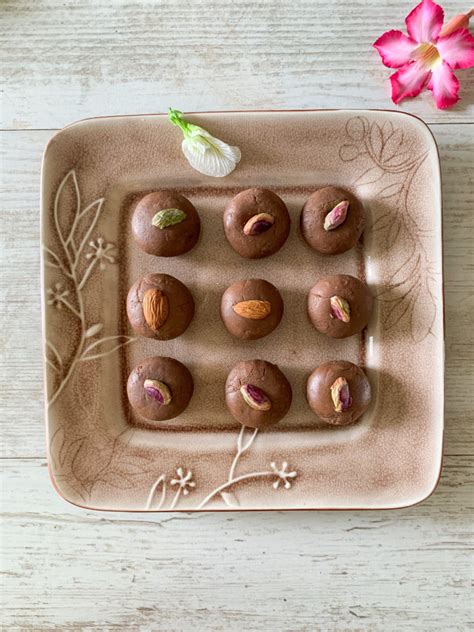 Easy Chocolate Pedha – DivineTaste