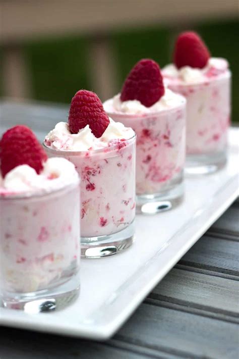 15 Delicious Raspberry Desserts