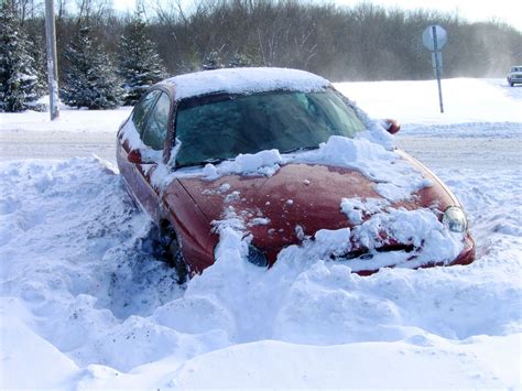 meaning in context - 'People can be trapped in their cars' means...? - English Language Learners ...