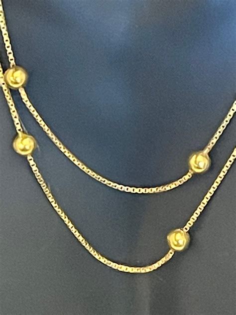 Vintage 18 Karat Yellow Gold Box Chain Ball Necklace For Sale at 1stDibs