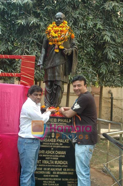 Anu Malik, Johnny Lever at Dadasaheb Phalke statue unleveling ceremony in Film City on 15th Feb ...