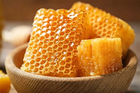 What Does Honeycomb Taste Like? - Corrie Cooks