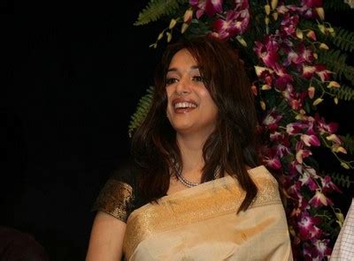 Madhuri Dixit at Hair and Make Up Fashion Week - extraMirchi.com