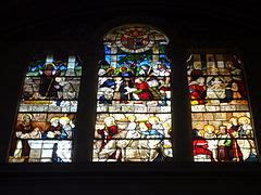 Category:Stained-glass windows in Rome - Wikimedia Commons