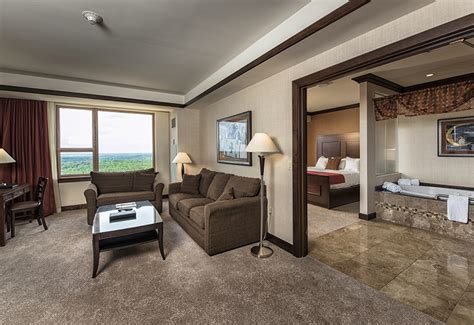 Hotel Rooms & Suites | Stay at Downstream Casino Resort