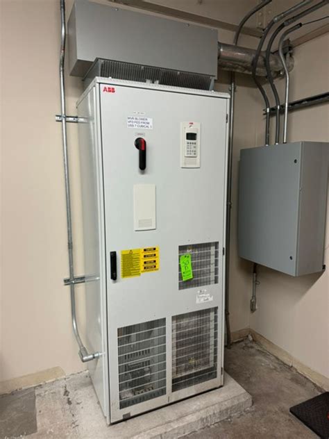 ABB Main Switch Disconnect Unit (LOCATED IN FREEHOLD, N.J.) (SIMPLE LOADING FEE $660)