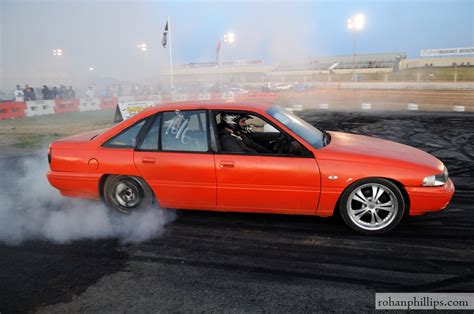 Cars, Cameras & Chronic Illness: Burnout Photos of the Day: Holden VP ...