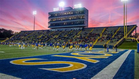 McNeese State Cowboys Tailgating | SuperTailgate